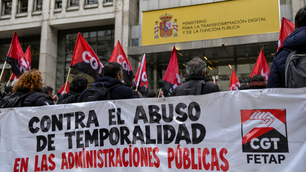 Protesta CGT ante el ministerio